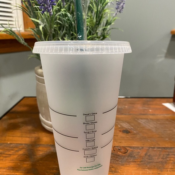 Starbucks cold cup thin blue line - Picture 2 of 3